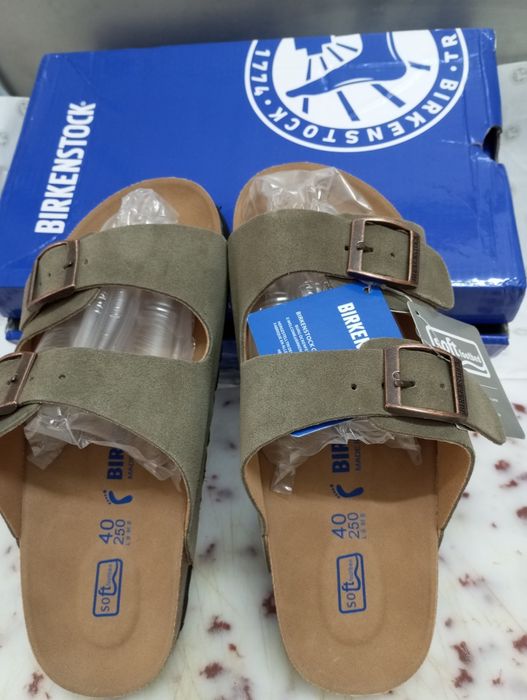 Sandálias BIRKENSTOCK N°40