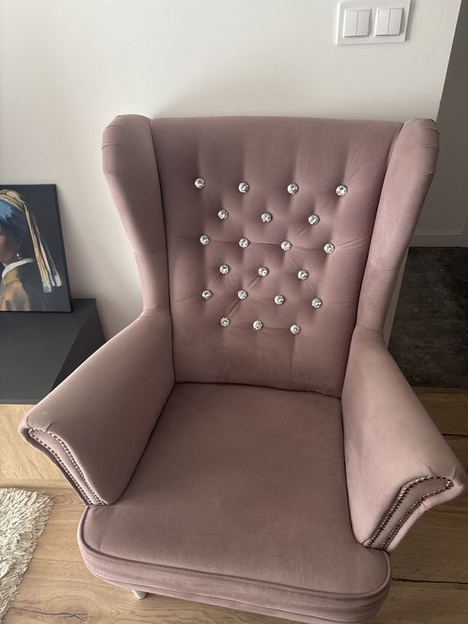 Fotel uszak pudrowy róż