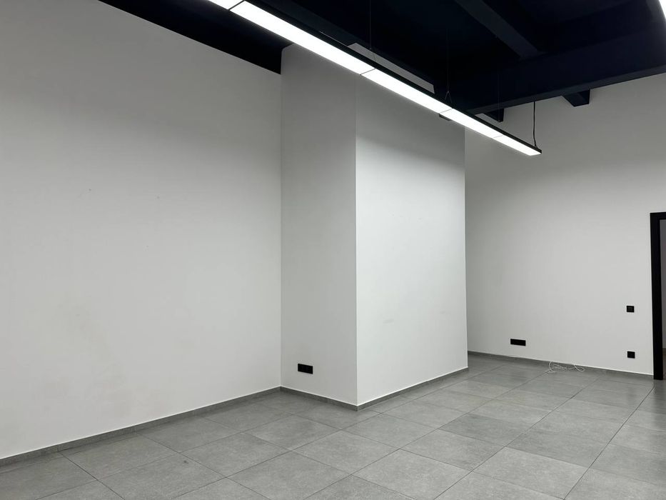 Сдам современный офис 27 кв.м., центр, пл.Шевченко, без доп платежей!