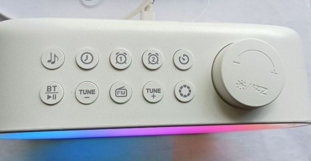 Часы будильник радио RGB led белый шум