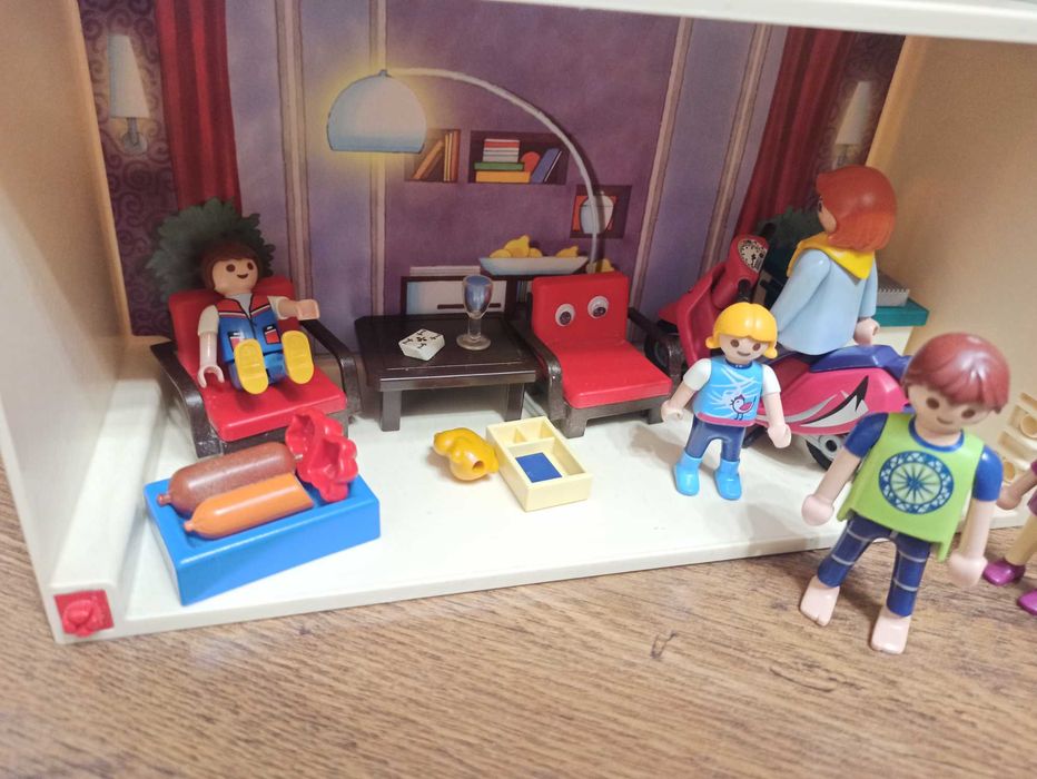 Playmobil domek z wyposażeniem