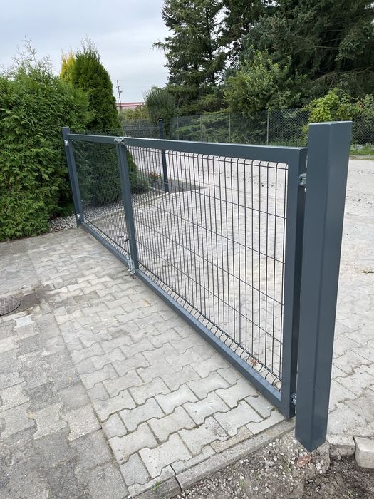 Brama wjazdowa dwuskrzydlowa 4.4 metra swiatlo