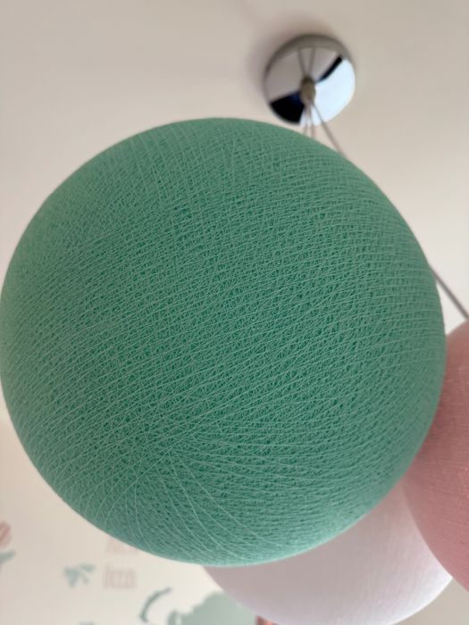 Candeeiro teto quarto criança