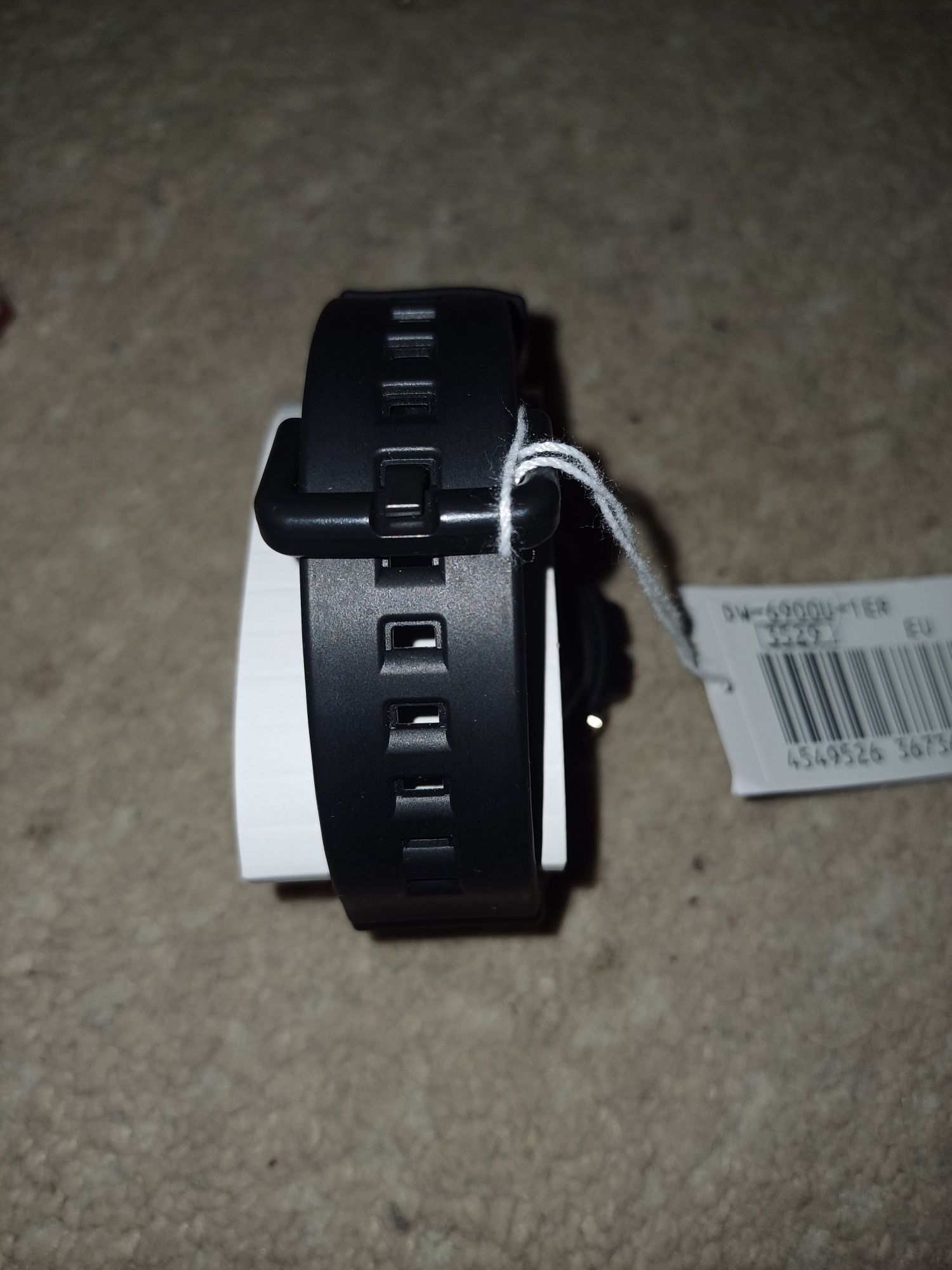 Zegarek Casio g shock DW-6900U-1Er