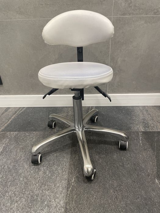 Biurko/a manicure z lampami pochłaniaczem zestaw kontener fotel ZESTAW