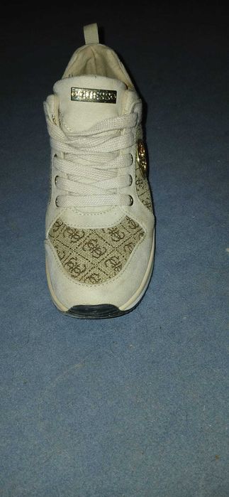 Tenis de mulher Guess 36