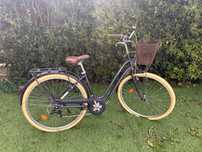 Bicicleta com muito pouco uso