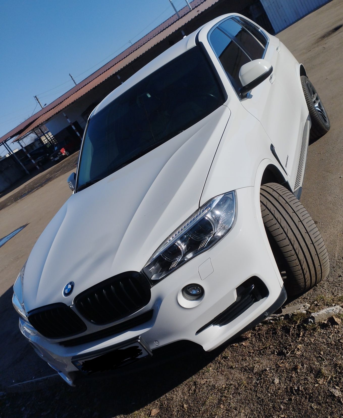 Продам идеальный BMW X5 M 25d
