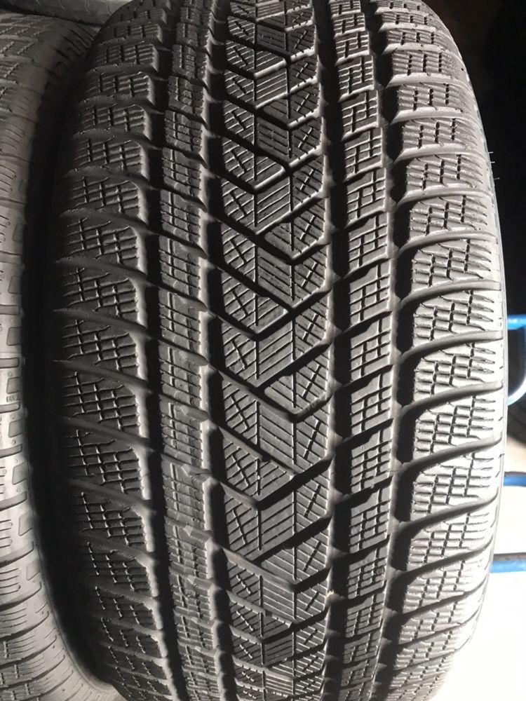 275/40/20 R20 Pirelli Scirpion Winter 4шт зима