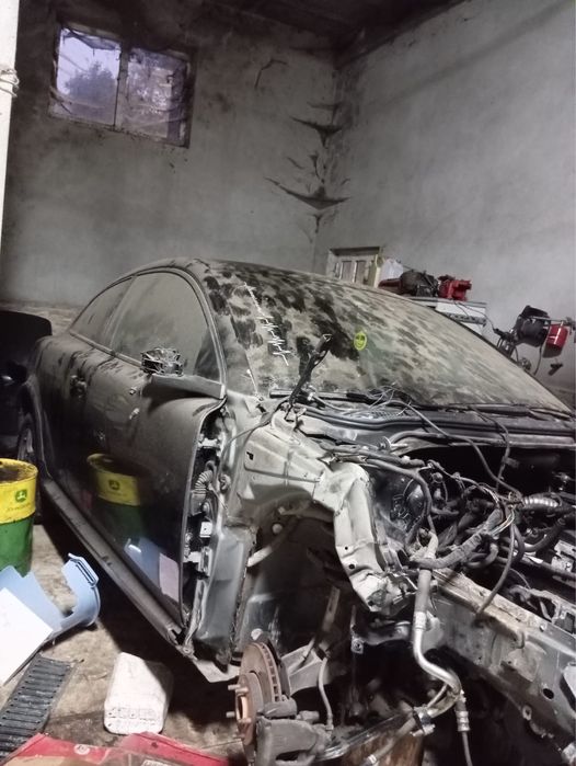 Vendo inteiro ou às peças