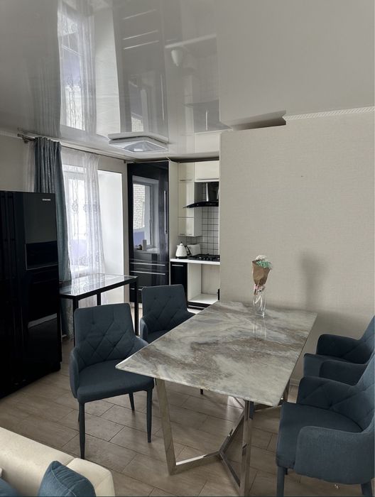 Сдається 3х квартира з автономним опаленням  та паркінгом