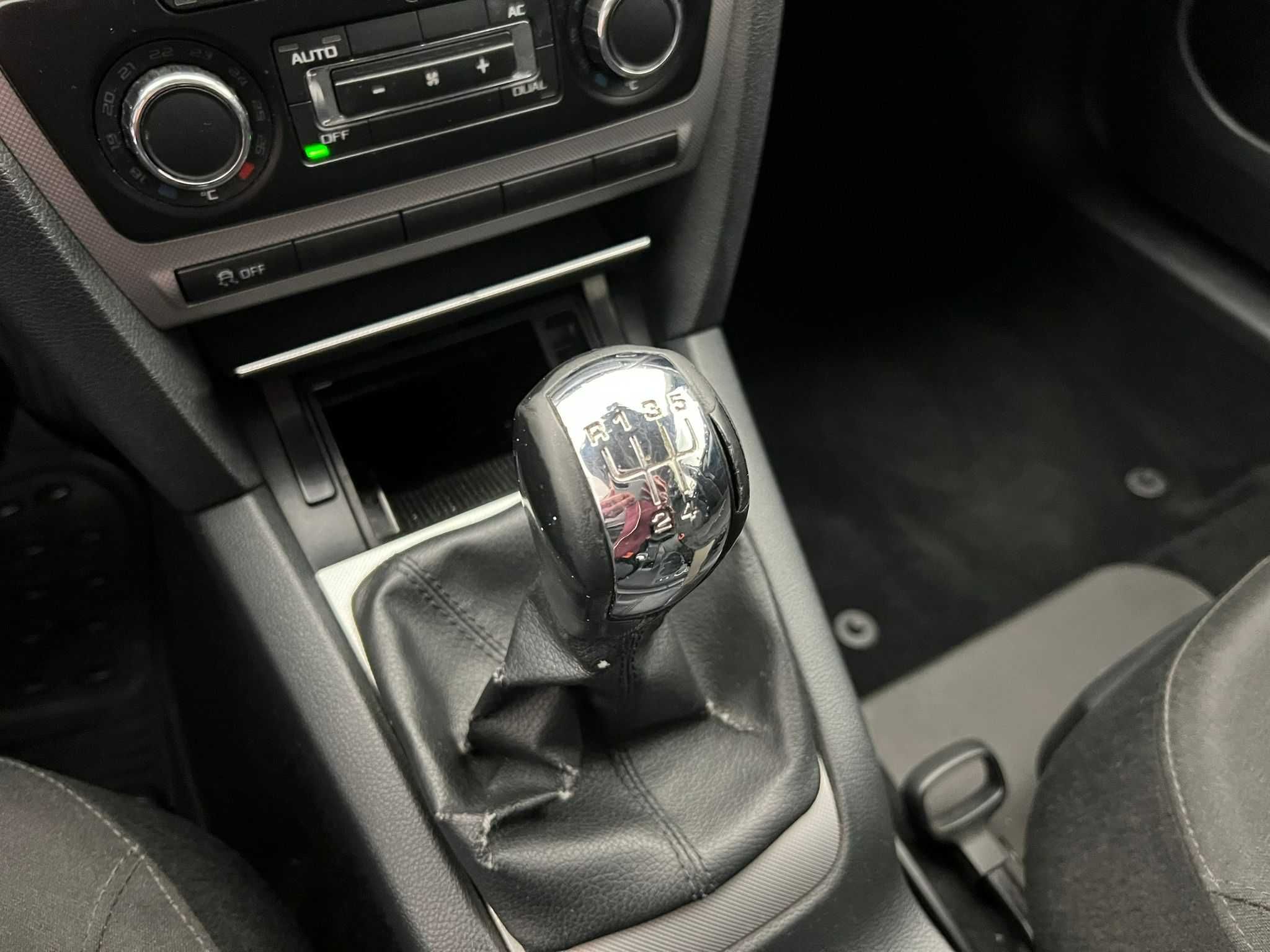 SKODA OCTAVIA BREAK 1.6 tdi greenline