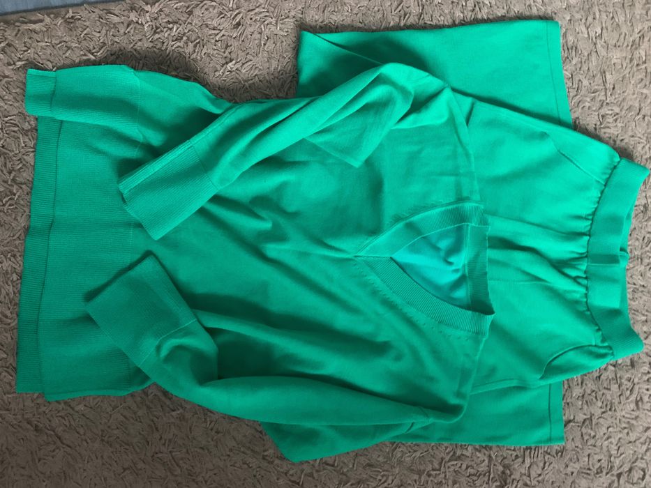 Nowy dzianinowy komplet z wiskozy m-l super jakość