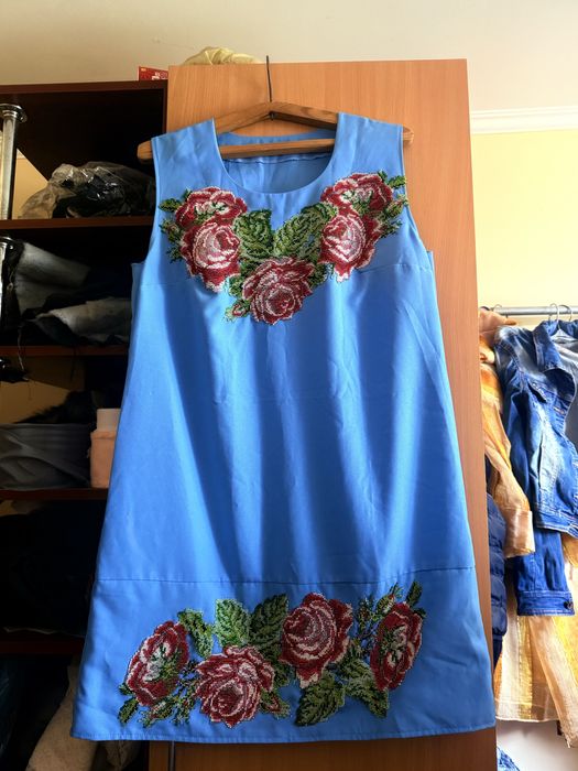 Сукня жіноча вишита бісером