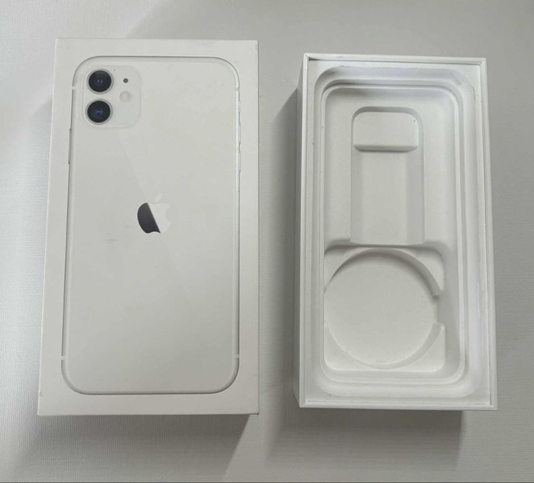 iPhone 11 biały komplet