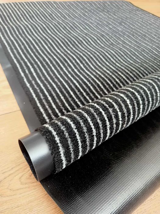 Chodnik dywan dywanik wycieraczka gumowana antypoślizgowa pod drzwi