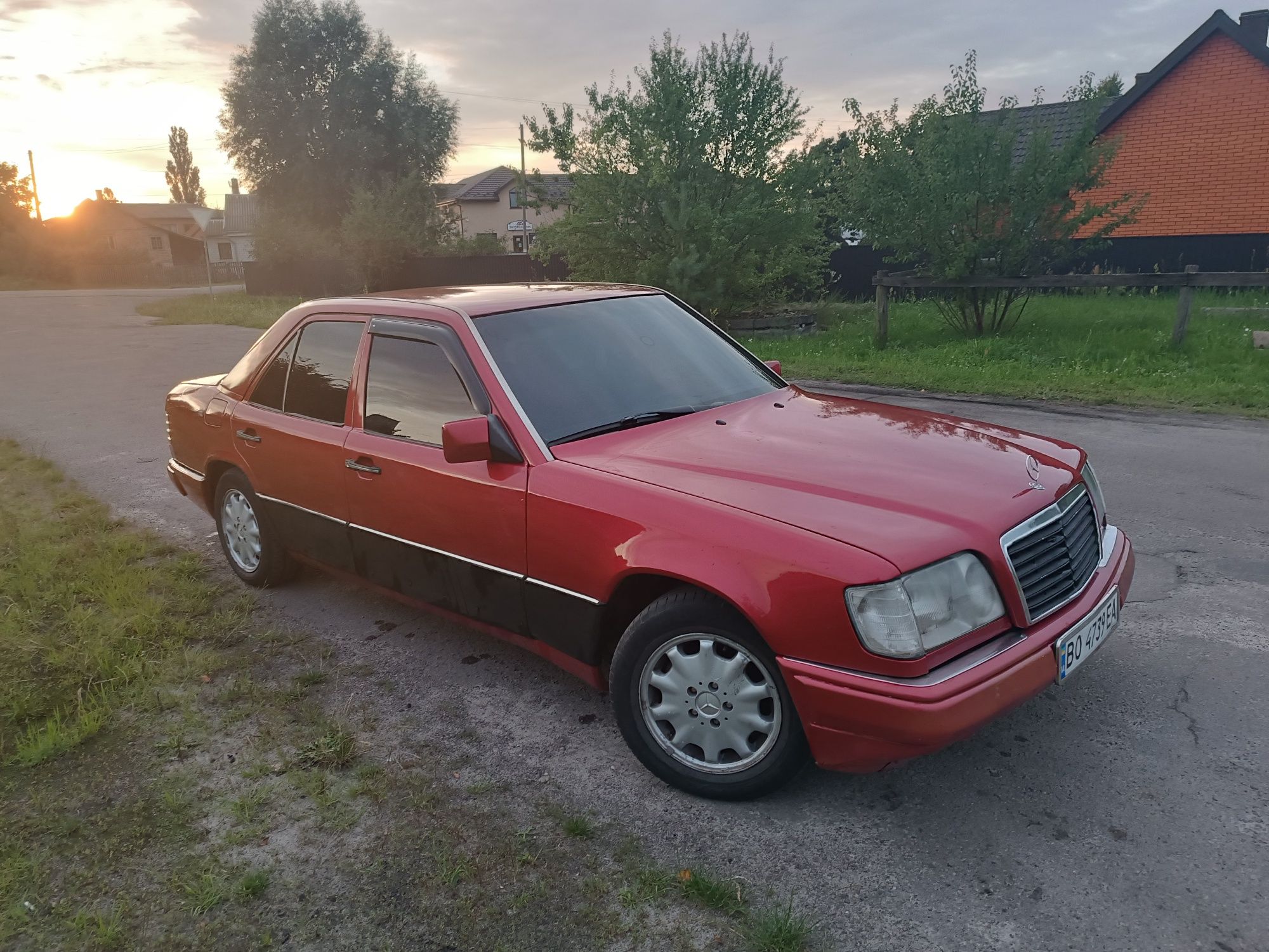 Mercedes Benz w124.