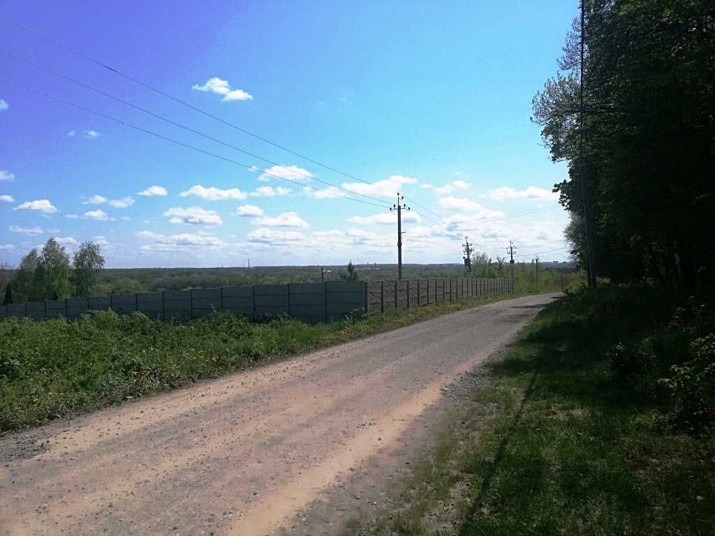 Продам видові земельні ділянки з видом річку Південний Буг та Вінницю.