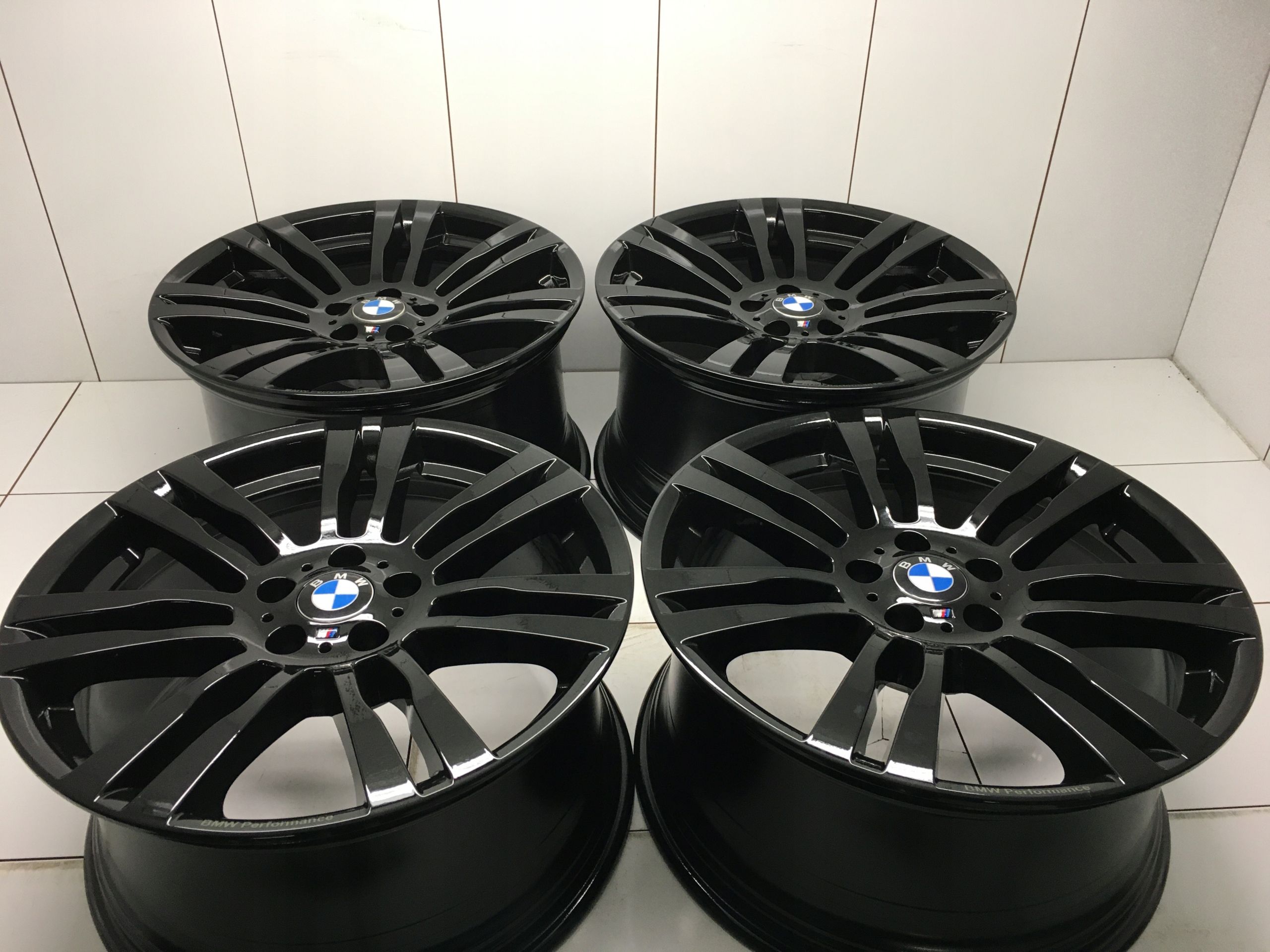 Felgi 20 BMW X5 X6 m Pakiet Performance F15 F16