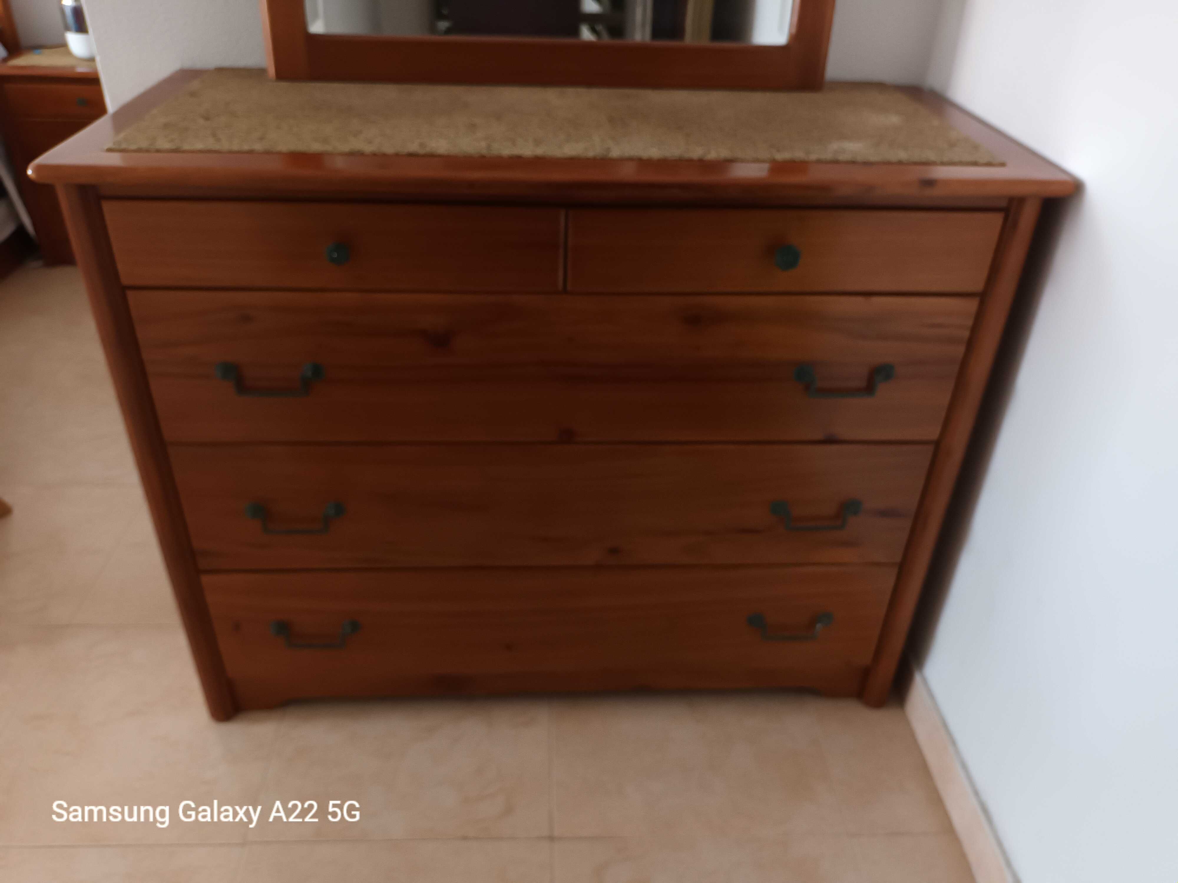 Quarto em cerejeira C/certificado autenticidade