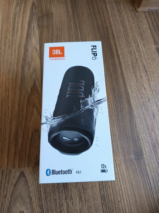 Głośnik bezprzewodowy JBL Flip 6 (2x włączony)