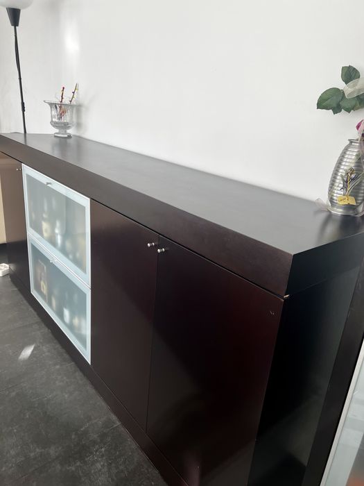 Mobília de sala em madeira maciça + OFERTA de sofá em pele