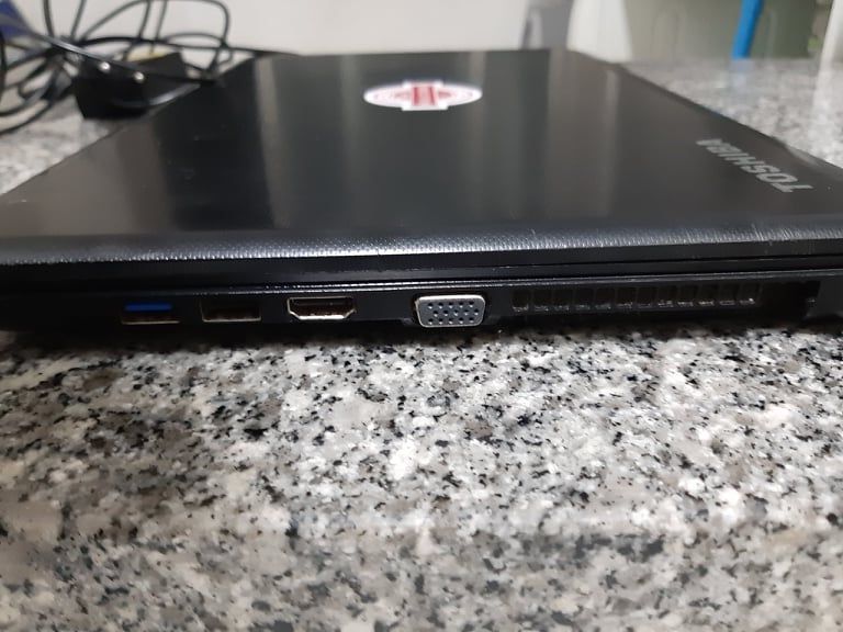 TOSHIBA Satellite C50T-B-113