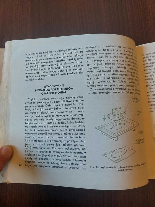 Budowa Plastykowych Modeli Samolotów K. Wagner modelarstwo podręcznik