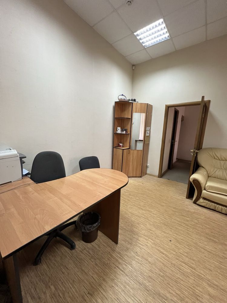 Оренда центр Дорошенка салон студія офіс