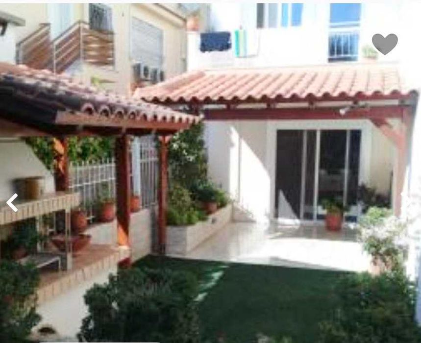 Продаж будинку, Неа Палатіа, Греція