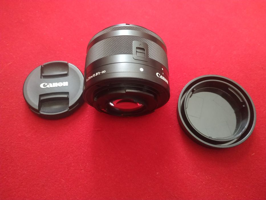 Объектив Canon 15:45 мм.IS-STM для бездзеркальных камер.