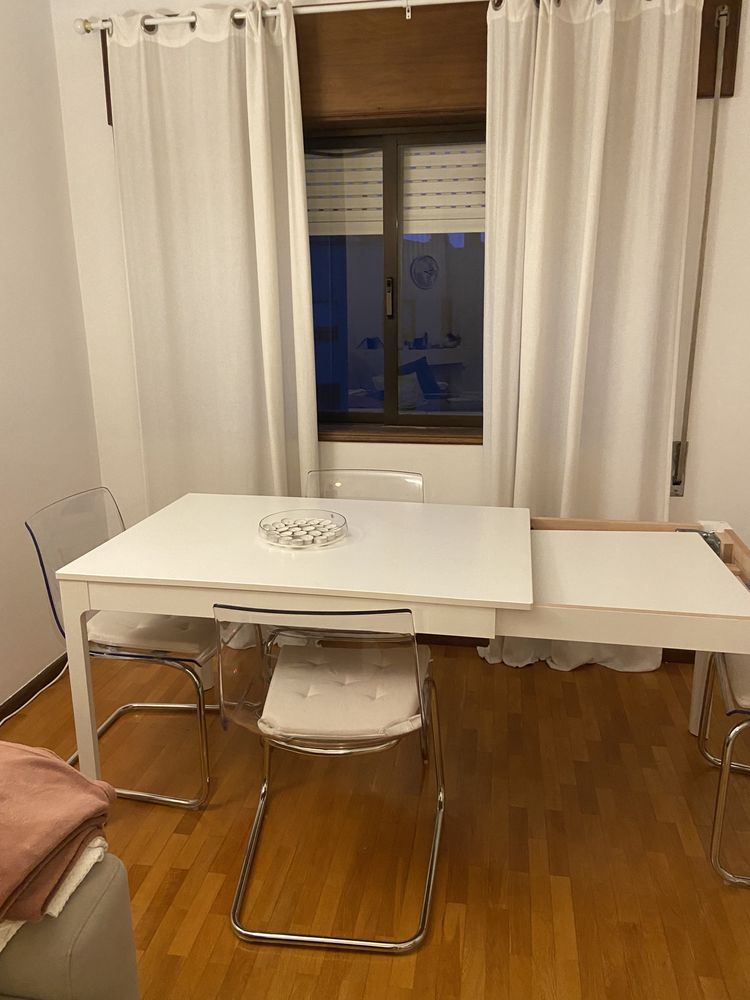 Mesa extensível branca