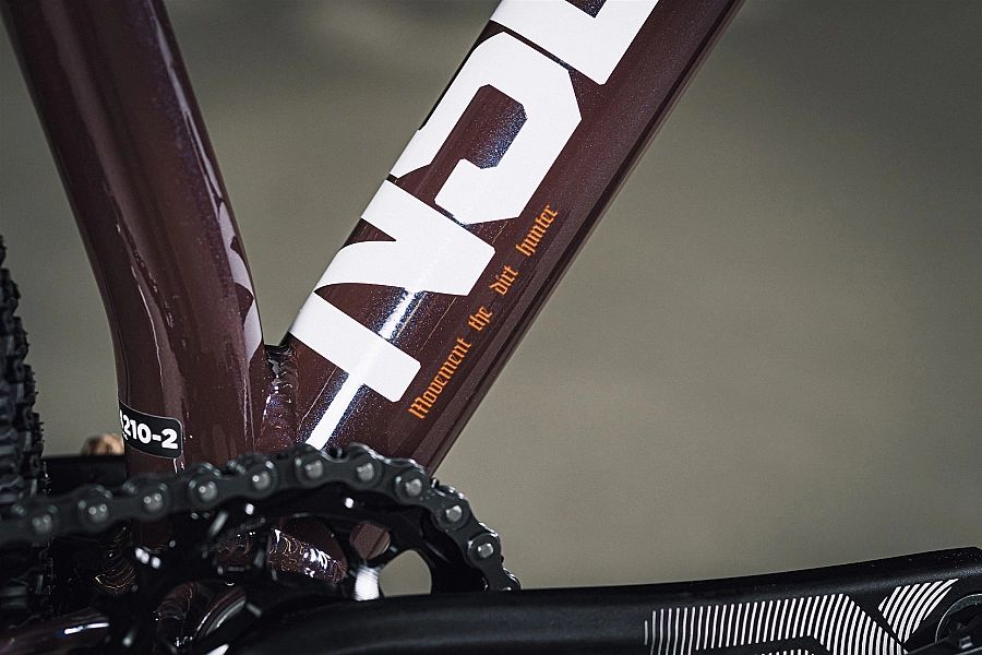 Rower Dirt NS BIKES Movement 24/2025 + Gratis Pomka Bezpłatna ubezpiec