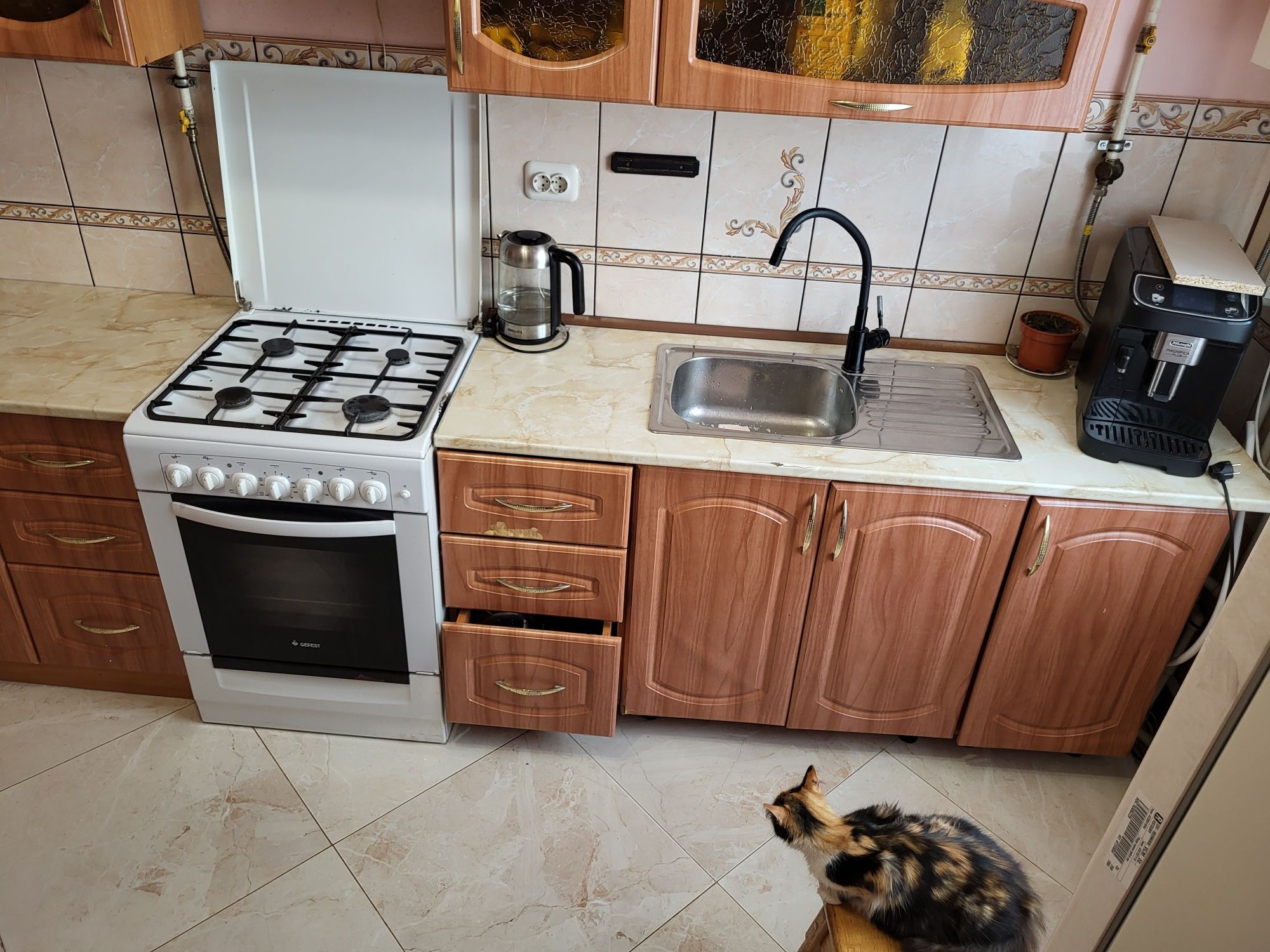 Продам  кухню меблі