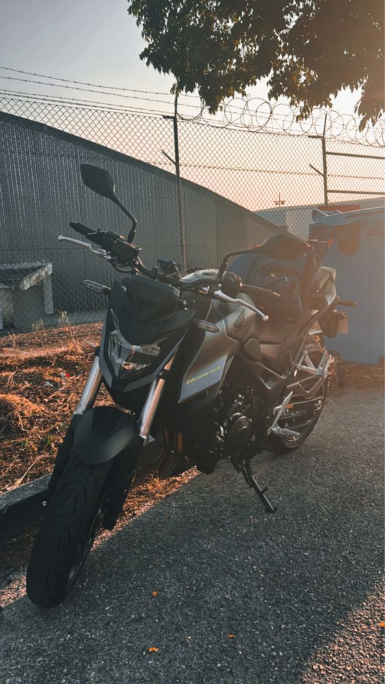 Honda hornet 750