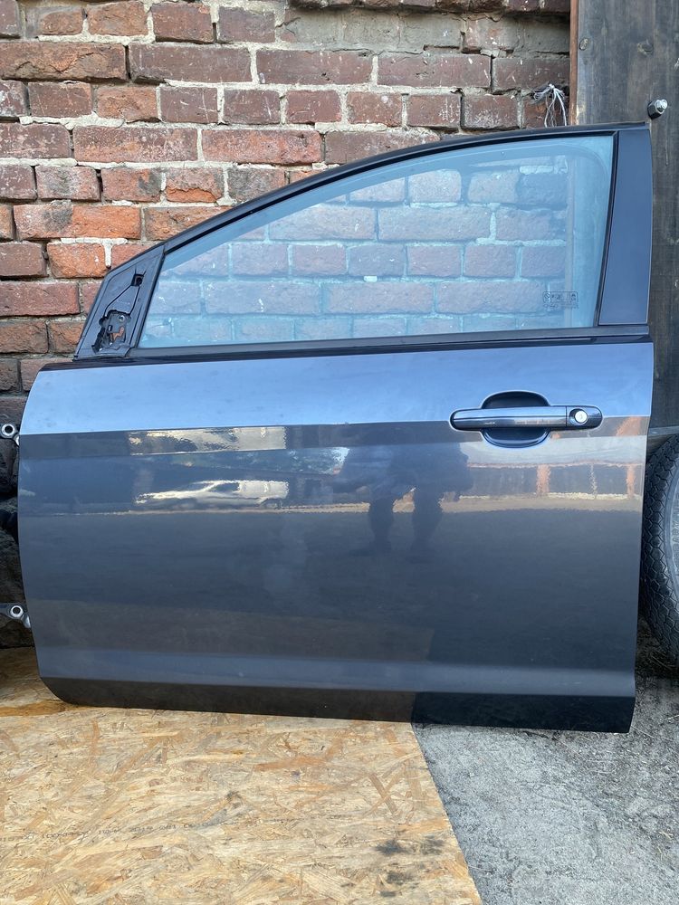 Sprzedam klapę bagaznika itp ford focus mk2 lift