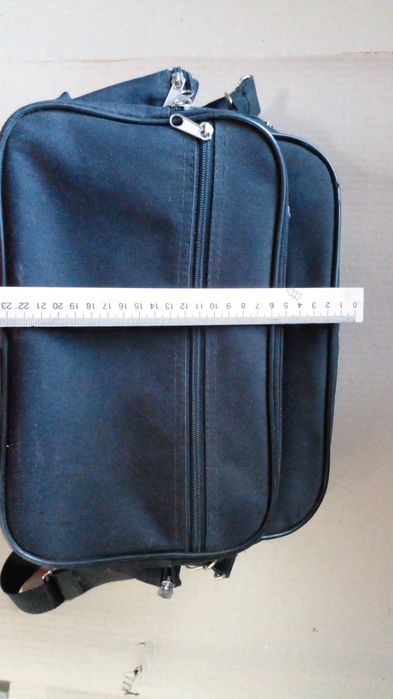 Сумка чорна наплічна