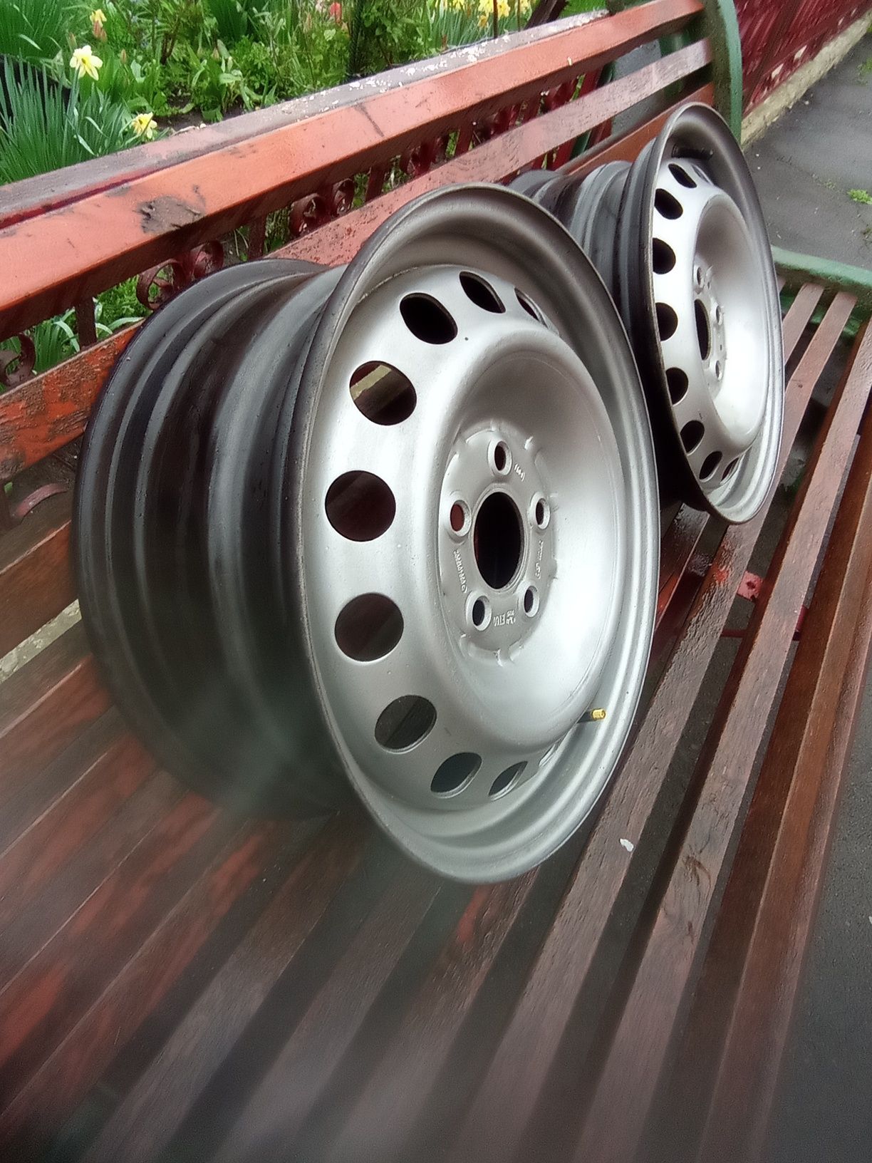 Продам диски R16