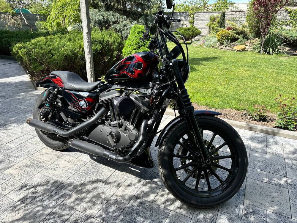 Harley Davidson iron 883