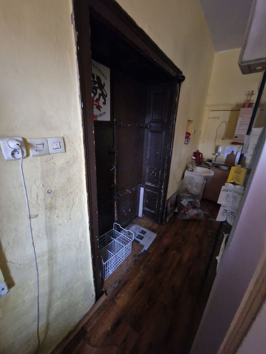 Lokal po sklepie spożywczym- możliwość mieszkania 46m2