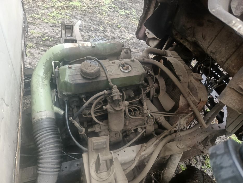 З мотором мерс Ом 364