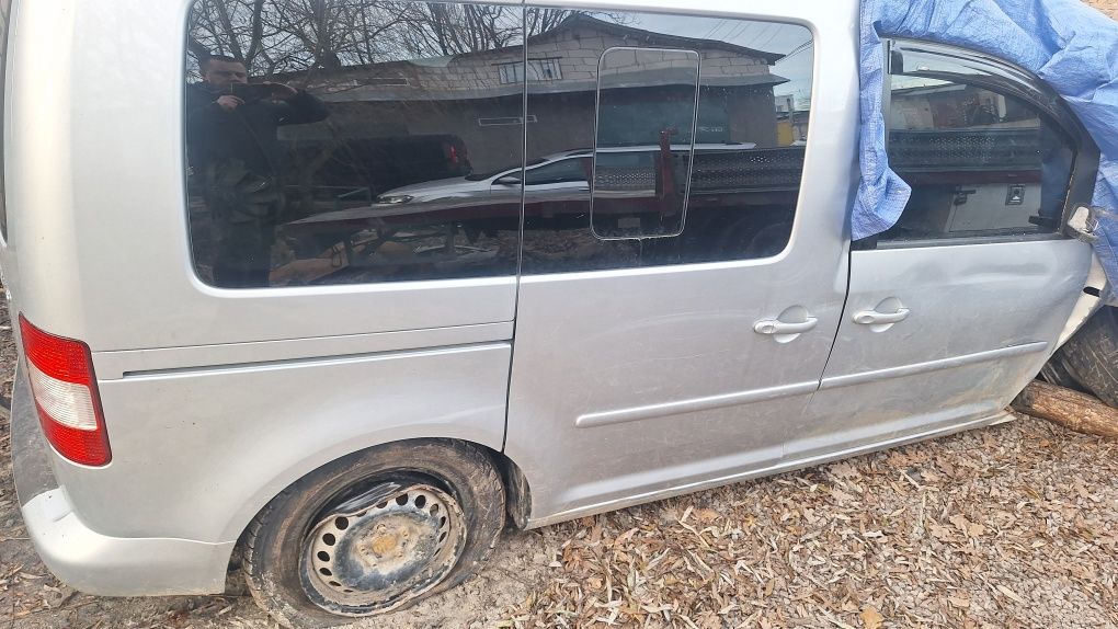 Карти бокових дверей caddy, разборка кадді, сто, евакуатор збор