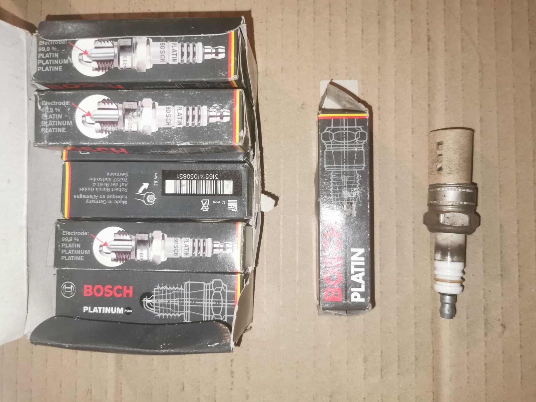 Комплект свечей зажигания 8 шт Bosch Platinum Plus WR7DPX 0242235540