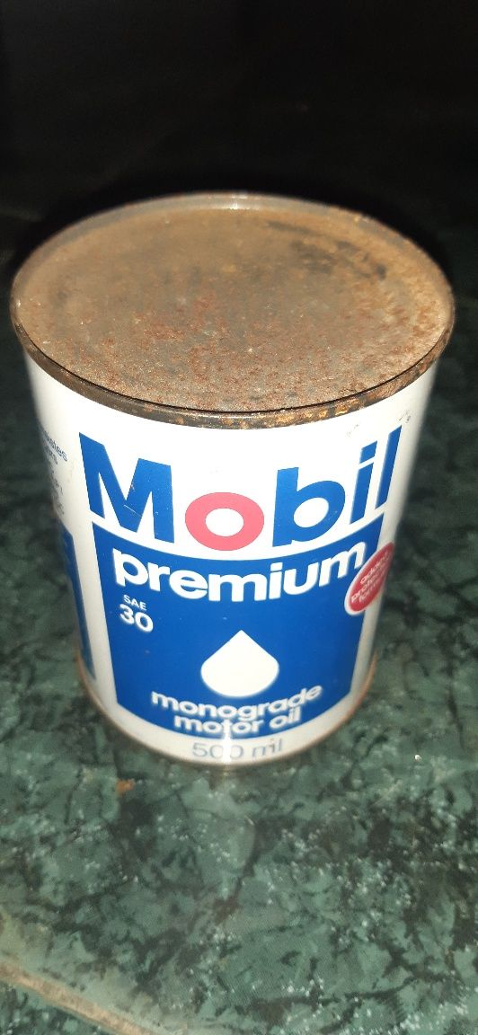 Lata de óleo Mobill muito antiga