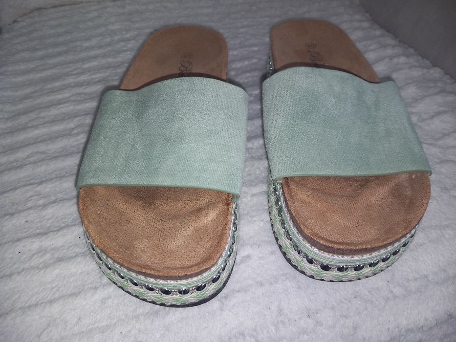 Klapki damskie kolor mietowy
