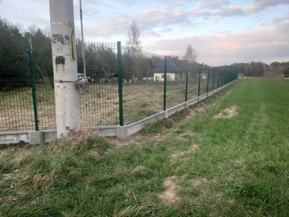 ogrodzenia ogrodzenie panelowe panele słupki brama furtka płot palety