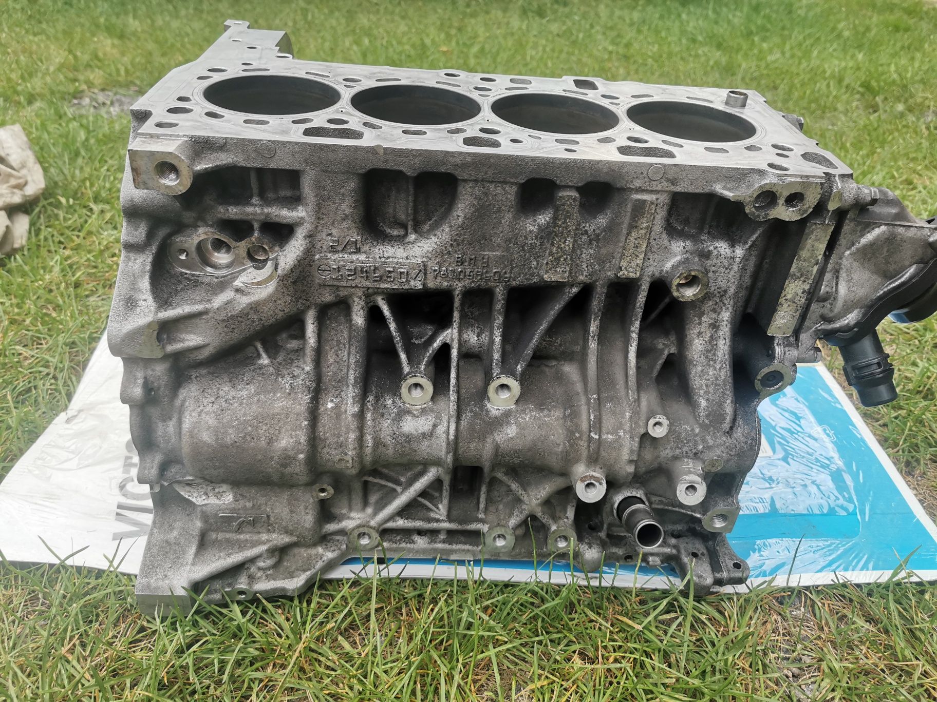 Blok silnika głowica pompa N47D20D N47D20C 218km biturbo N47 F10 F30