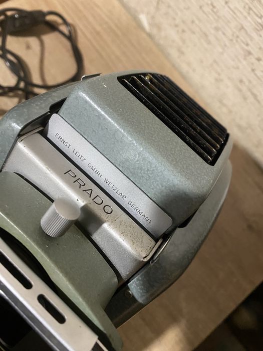 Вінтажний діапроєктор Leitz Prado 500 Німеччина