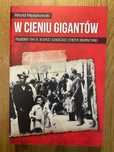 W cieniu gigantów. Pogromy 1941 r.