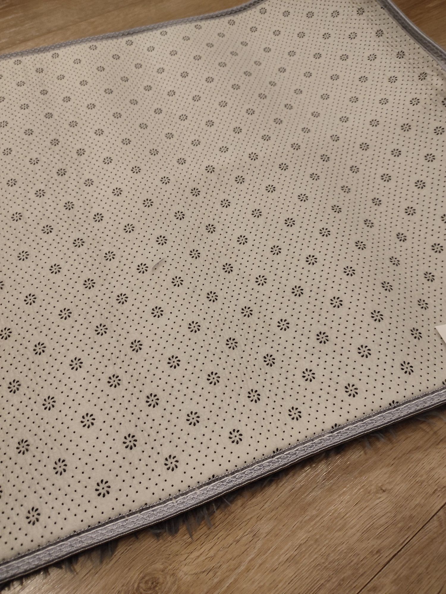 Nowy szary dywan puszysty 60x120